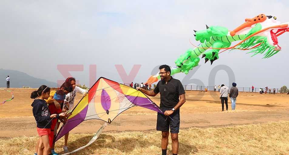 people loving kites