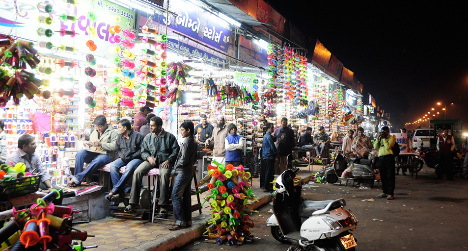Delhi patag kite bajar - Kite Flying Festival in Delhi