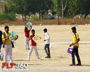 kite fighting - Patang - paper kite