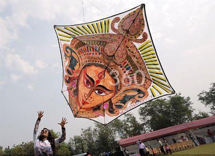 mysuru-dussehra-kite-festival-lord-durga-kite-richa-shah-physeotherapist-fly360