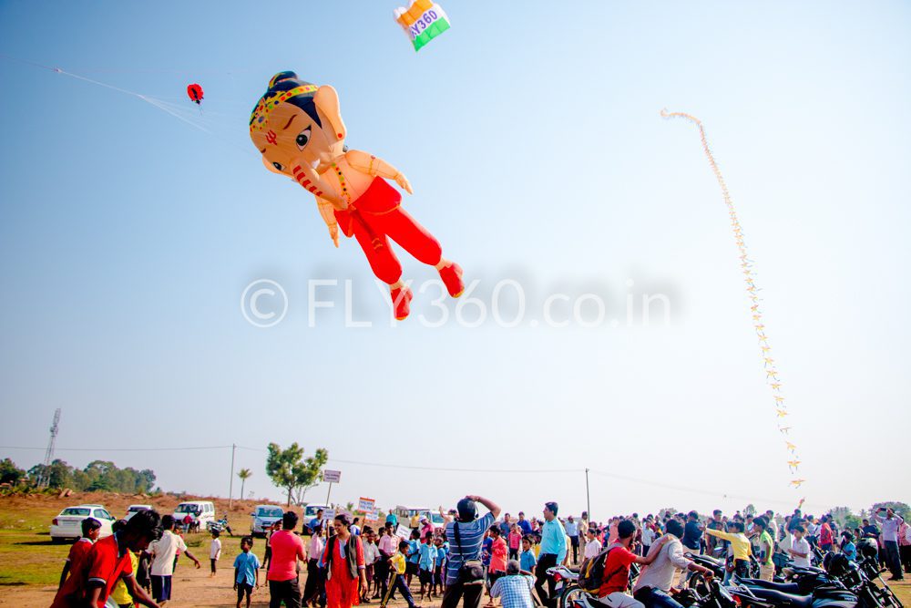 Fly360 voter awareness kite show Dharwad Karnataka election 2019