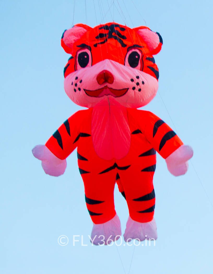 inflatable_tiger_kite_fly360_andaman_and_nicobar_island_narendra_modi_netaji_bose_kite_festival-6 Fly360 kite festival at Andaman and Nicobar Islands attended by Prime Minister Narendra Modi — custom inflatable kites by Ashok Shah
